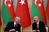 Recep Tayyip Erdoğan török elnök (balra) és Ilham Alijev azeri elnök sajtókonferenciája Bakuban (2020. február 25.). (Credit: Presidential Press Service | AP Archive)